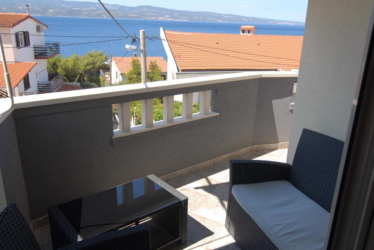 Villa Natalie Omis Exterior photo
