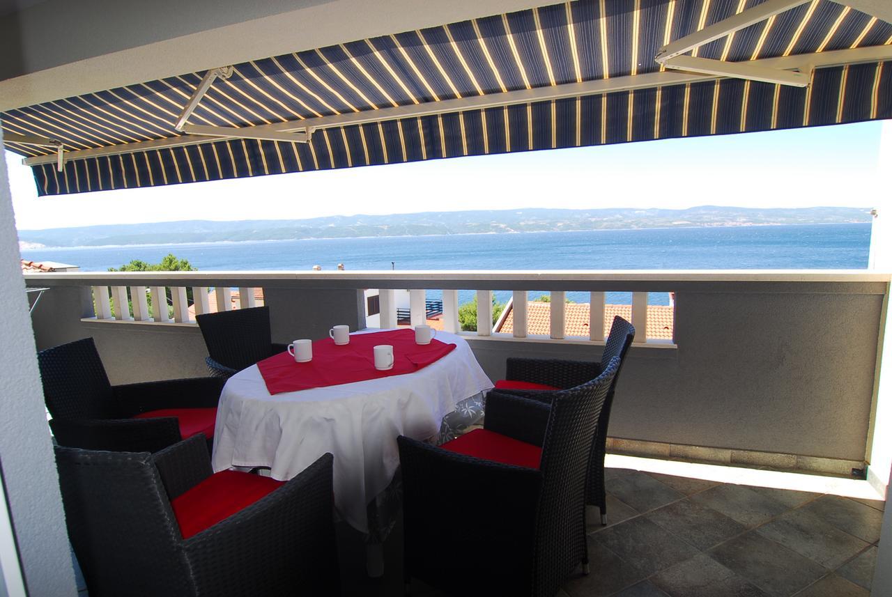 Villa Natalie Omis Exterior photo