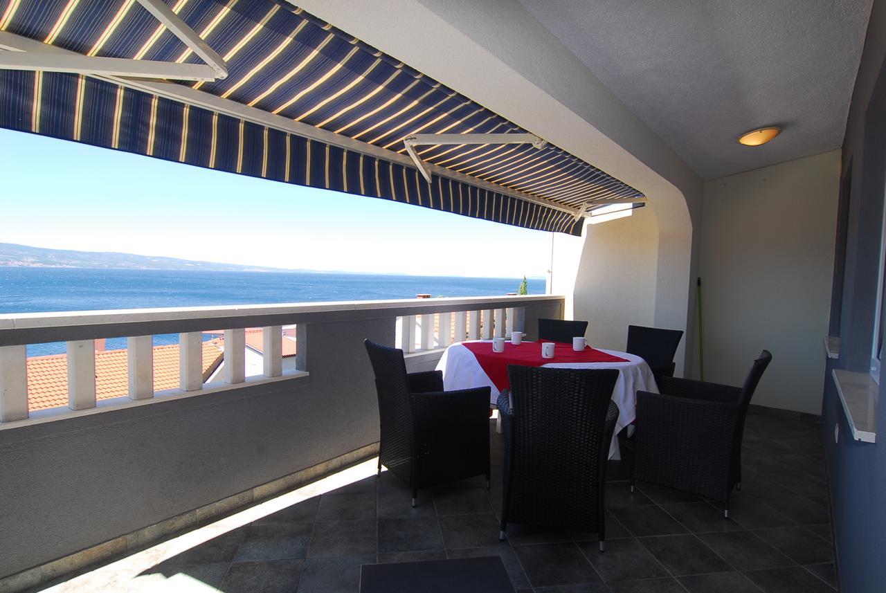 Villa Natalie Omis Exterior photo