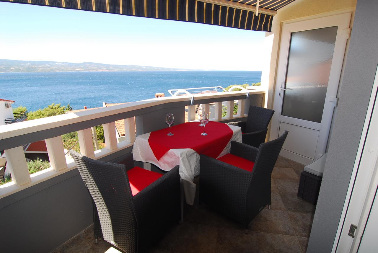 Villa Natalie Omis Exterior photo