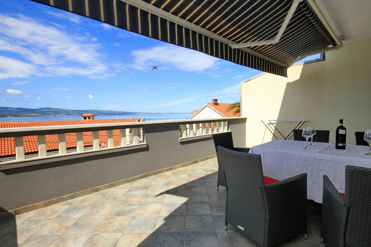 Villa Natalie Omis Exterior photo