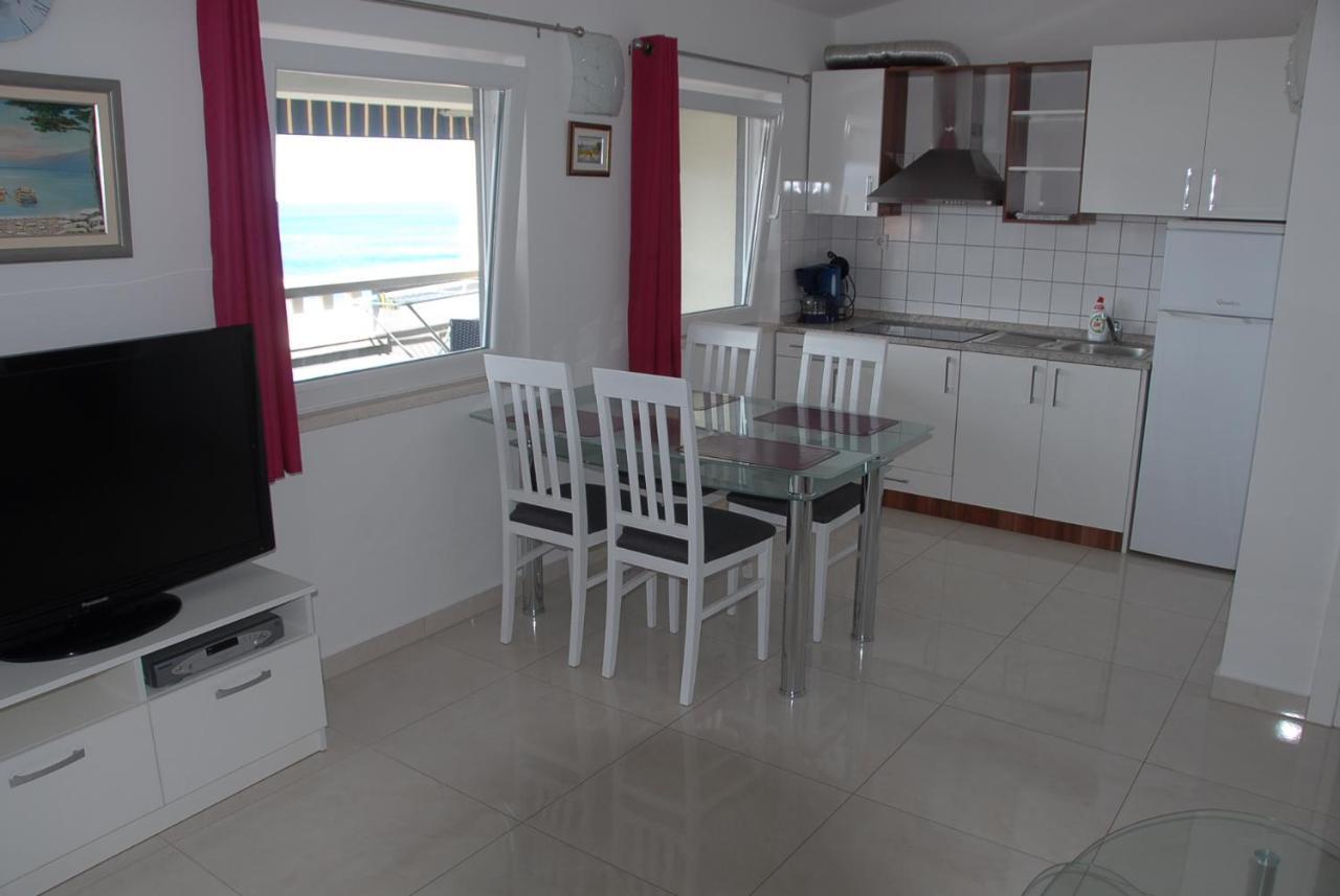 Villa Natalie Omis Exterior photo