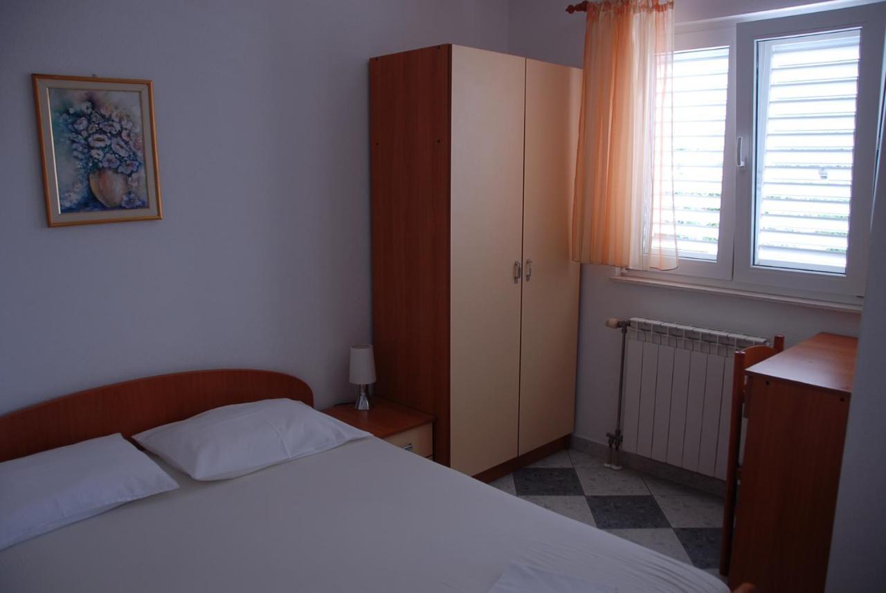 Villa Natalie Omis Exterior photo